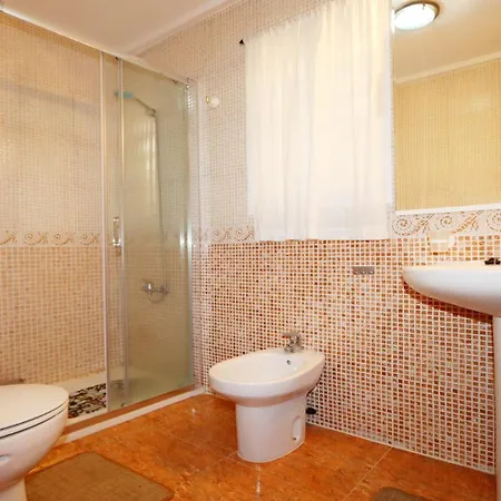 Ref 1835 Olas Torrevieja